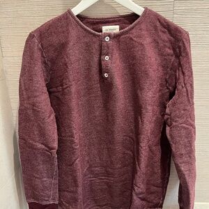 Sezane Long Sleeve Henley in Wine